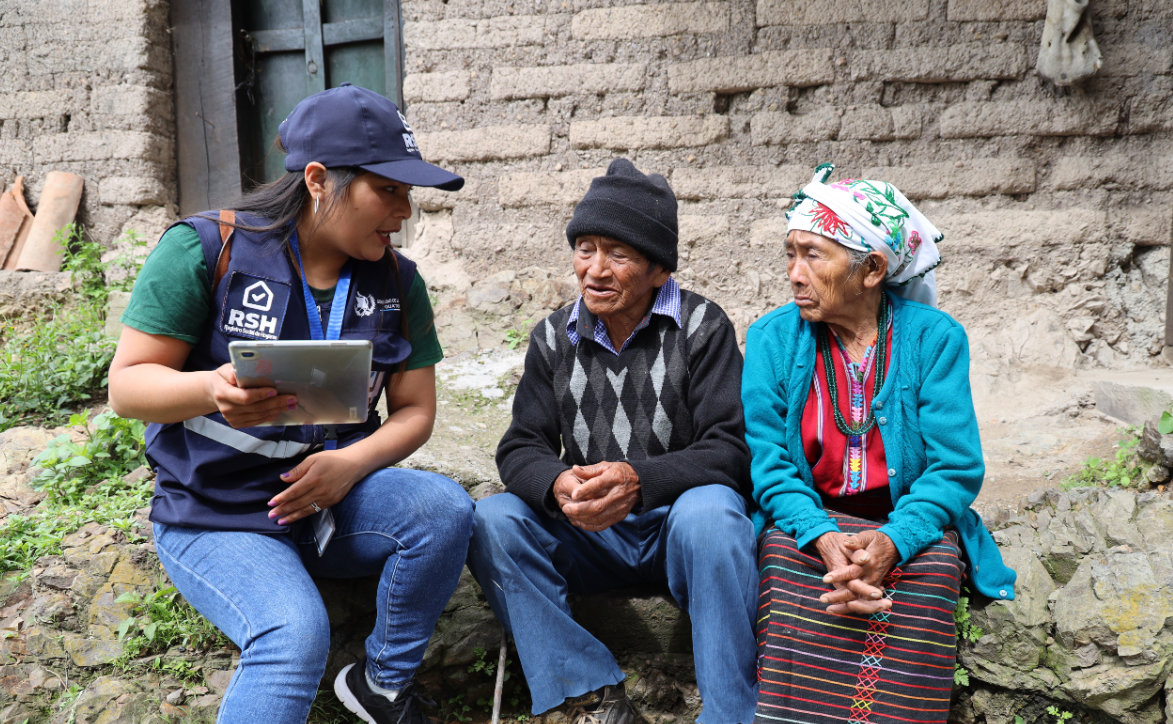 Mides presenta al Registro Social de Hogares en idioma q’eqchi’