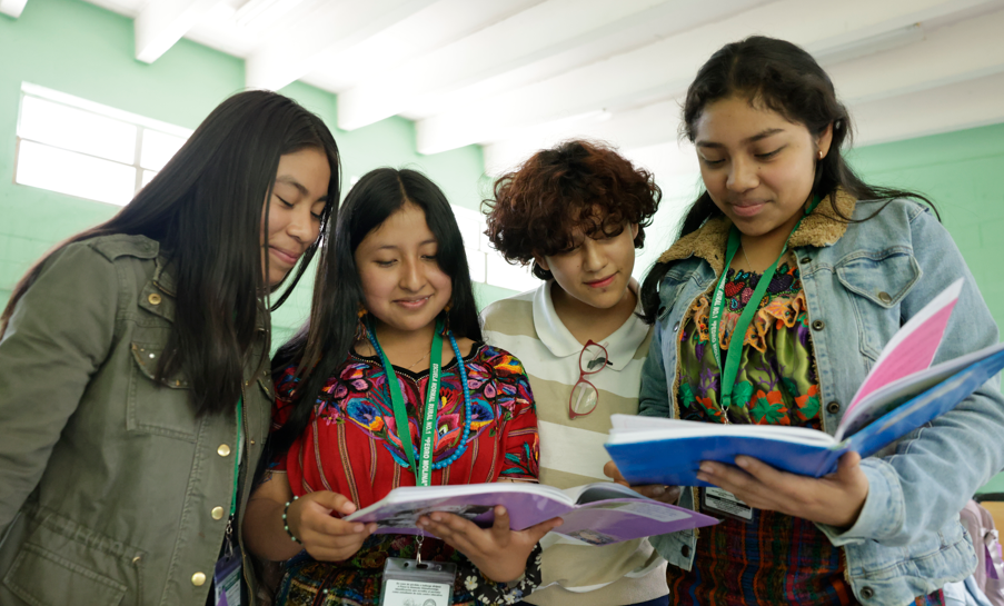 Mineduc establece fechas clave del Calendario de Educación Extraescolar 2026