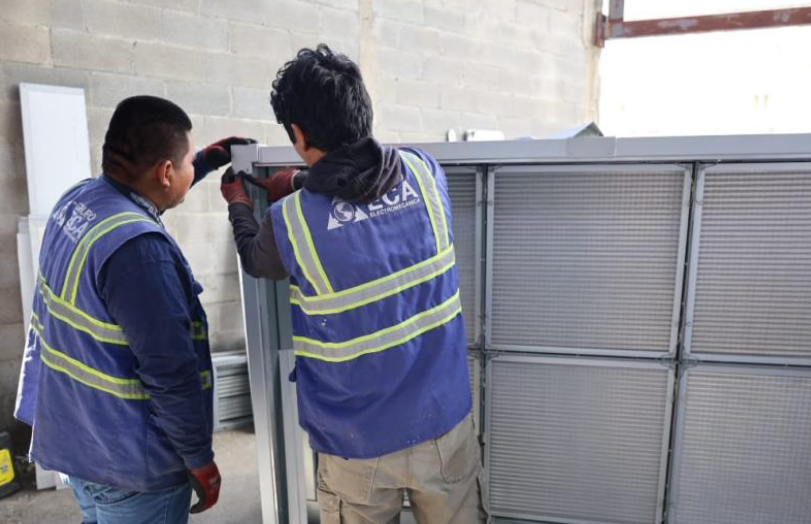 Continúa instalación de manejadoras de aire acondicionado en el Aeropuerto La Aurora
