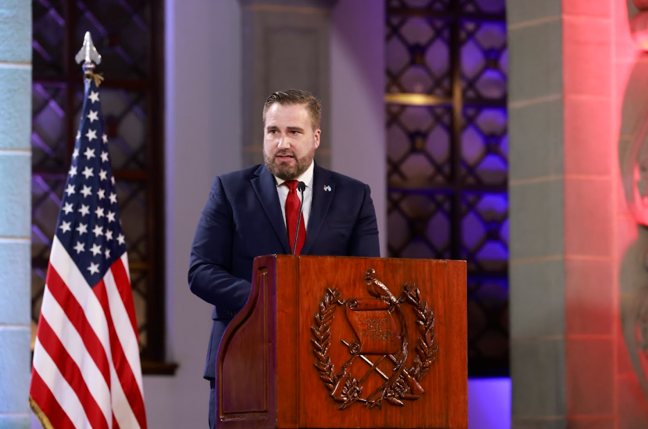 “Unidos, estamos construyendo oportunidades”: alianza Guatemala–EE. UU. apuesta por carreteras y puertos