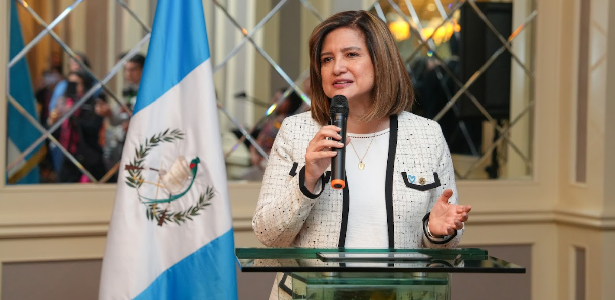 Vicepresidenta participa en encuentro latinoamericano para fortalecer el liderazgo femenino