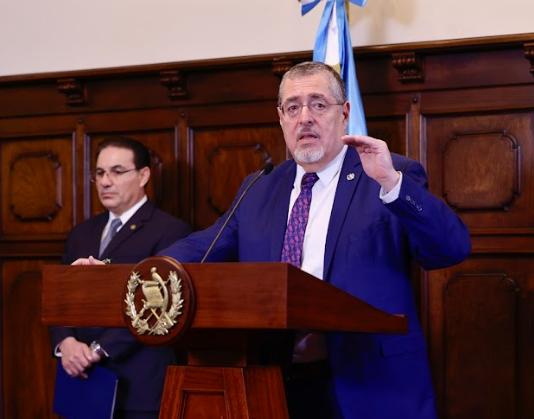 Presidente: “El crimen organizado ya no gobierna en las cárceles de Guatemala, ahora gobierna la ley”