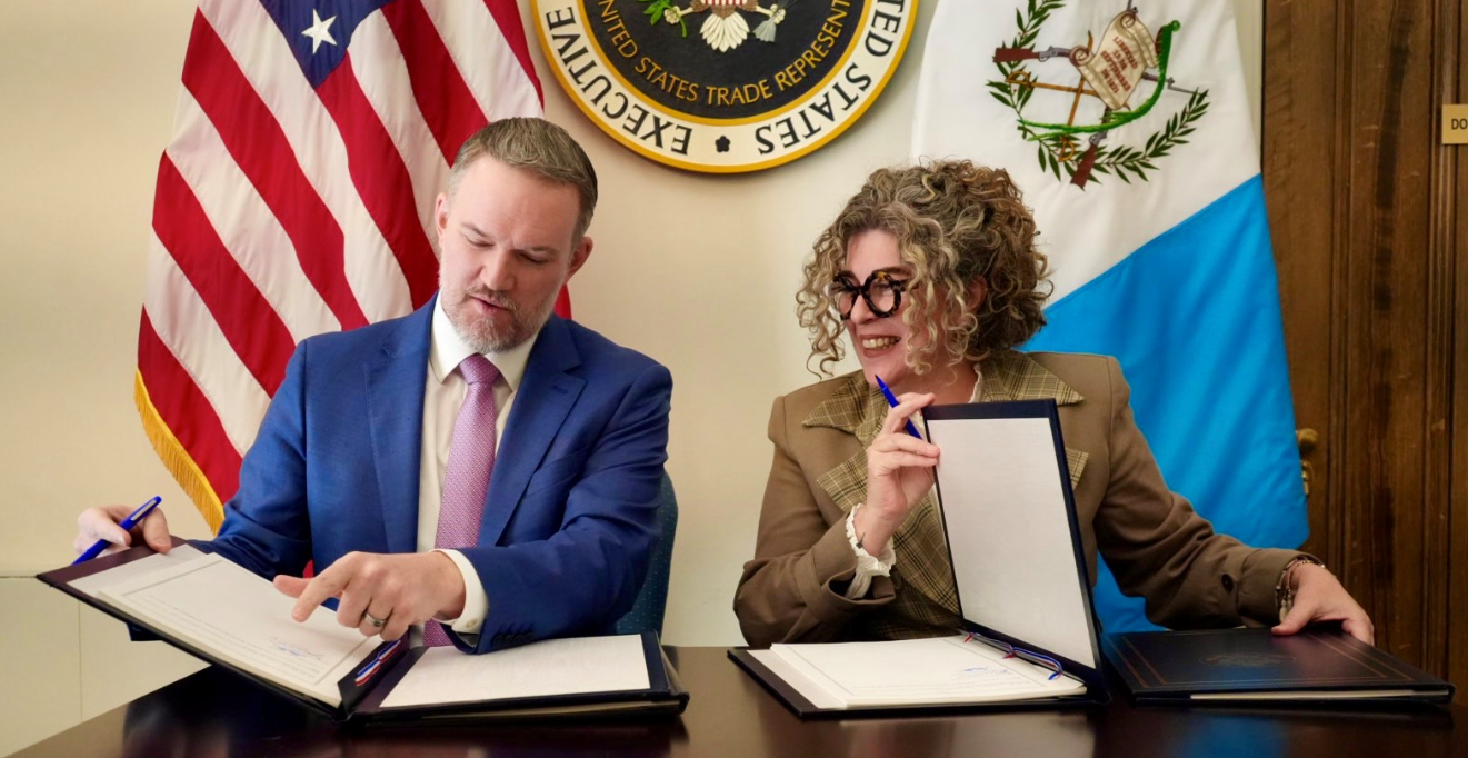 Ministra de Economía: “Este acuerdo no sustituye al DR-CAFTA, lo complementa y lo fortalece”