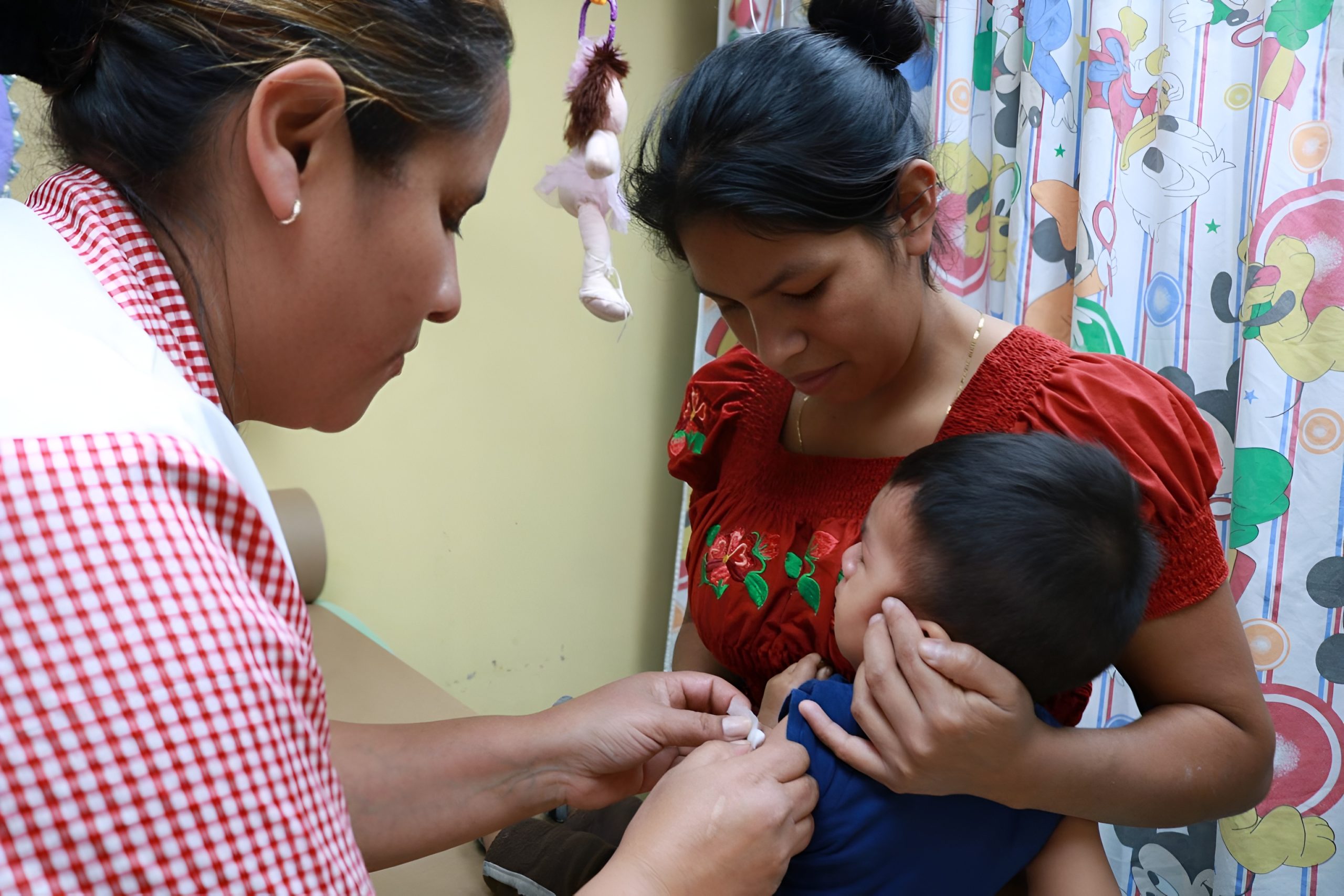 El IGSS refuerza la vigilancia epidemiológica ante los casos de sarampión en el país