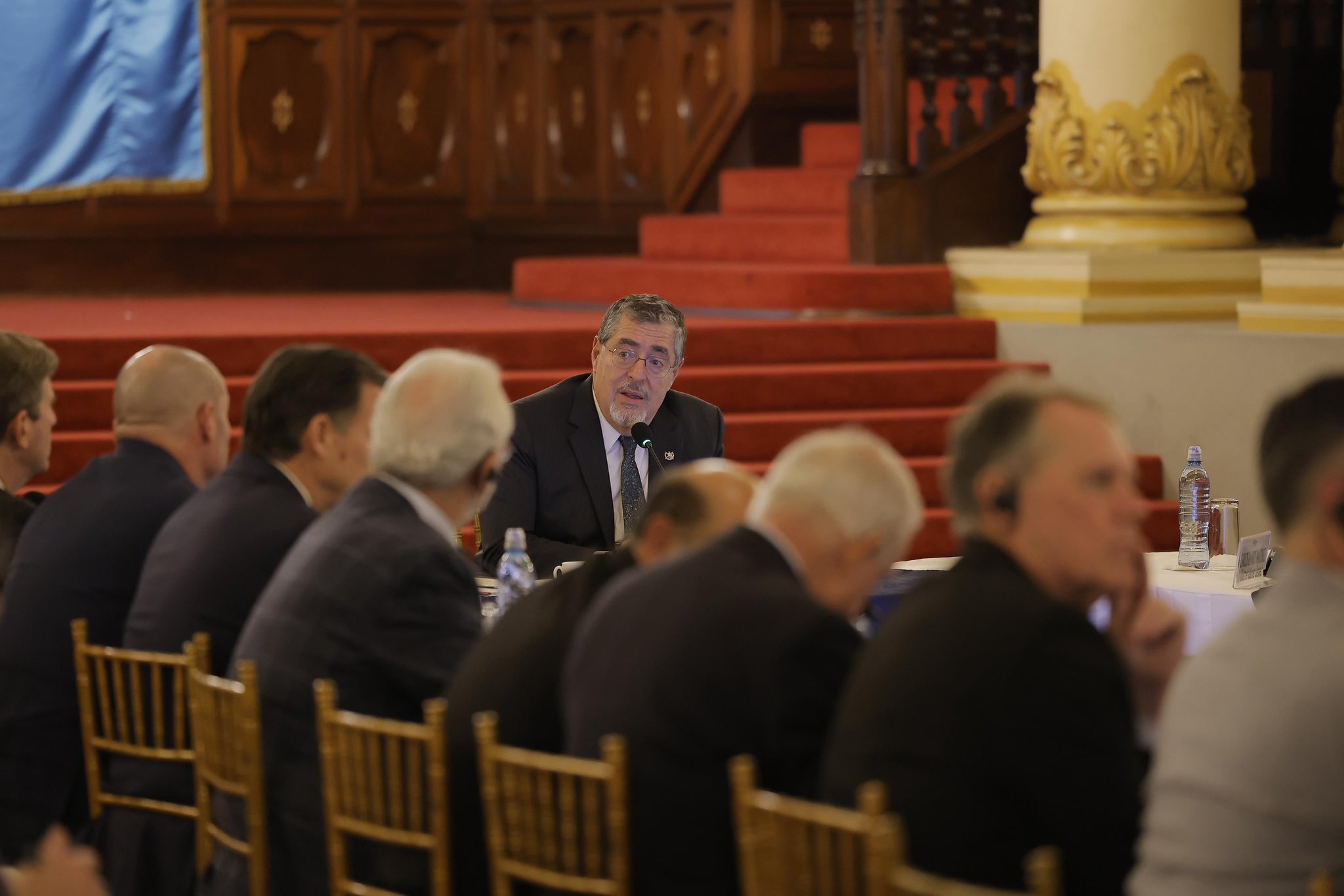 Presidente Arévalo sostiene reunión con senadores y congresistas de Estados Unidos