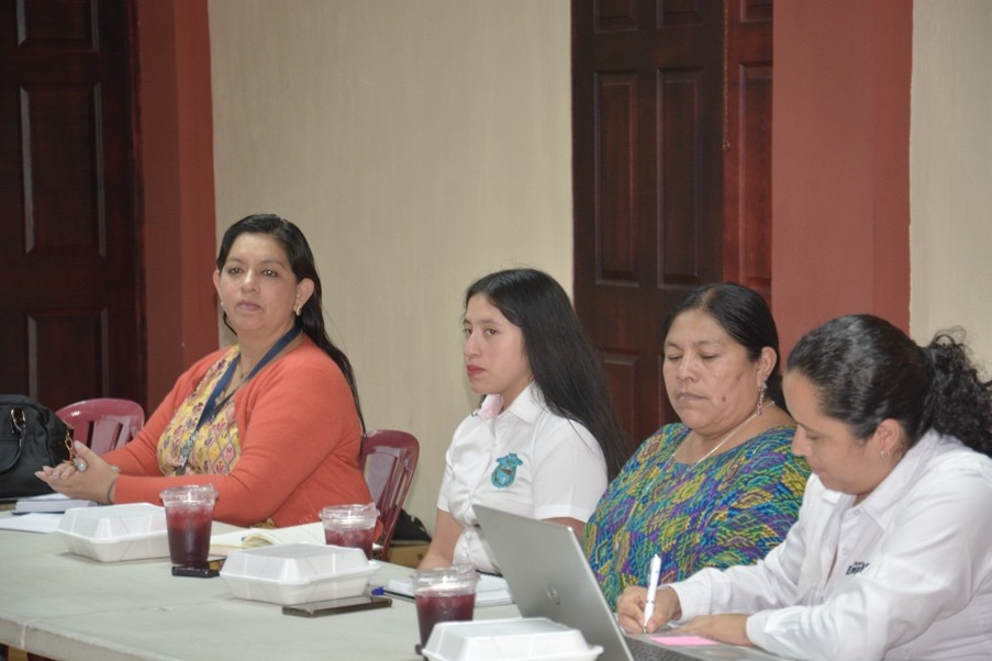 Dan seguimiento a procesos de organización y planificación en el Codemujer de Baja Verapaz