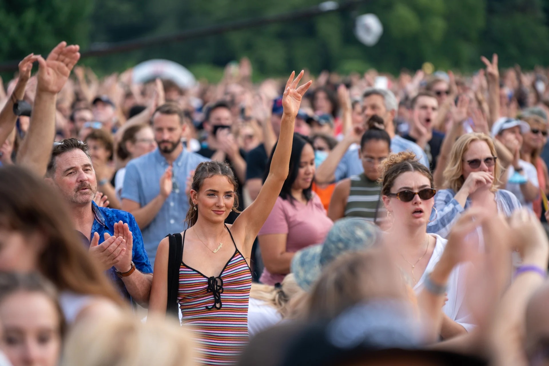 Población de EE. UU. crece a su menor ritmo desde la pandemia por caída de 54 % en inmigración