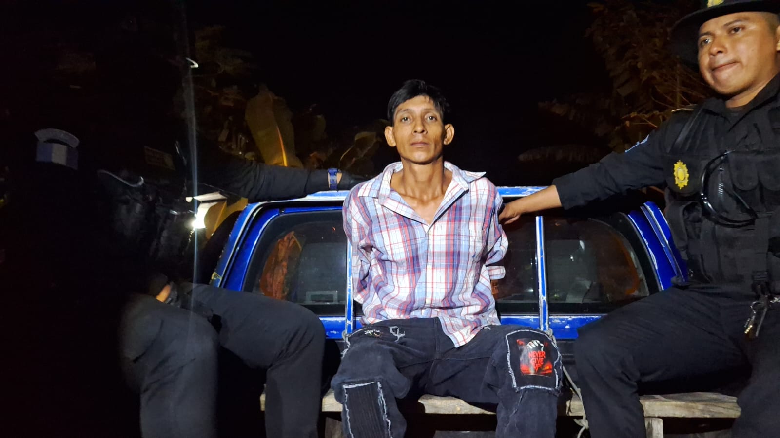 Capturan a hombre sospechoso del crimen contra su esposa e hija en Siquinalá