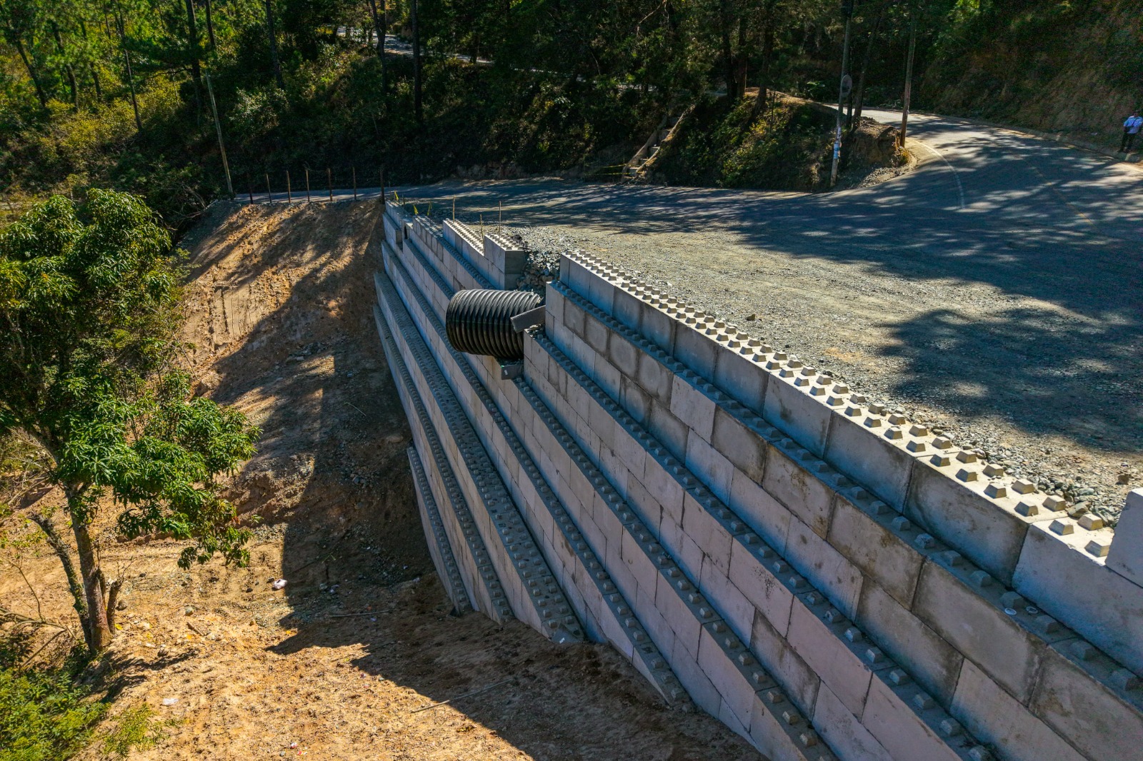 Covial avanza en rehabilitación del km 162 en Baja Verapaz