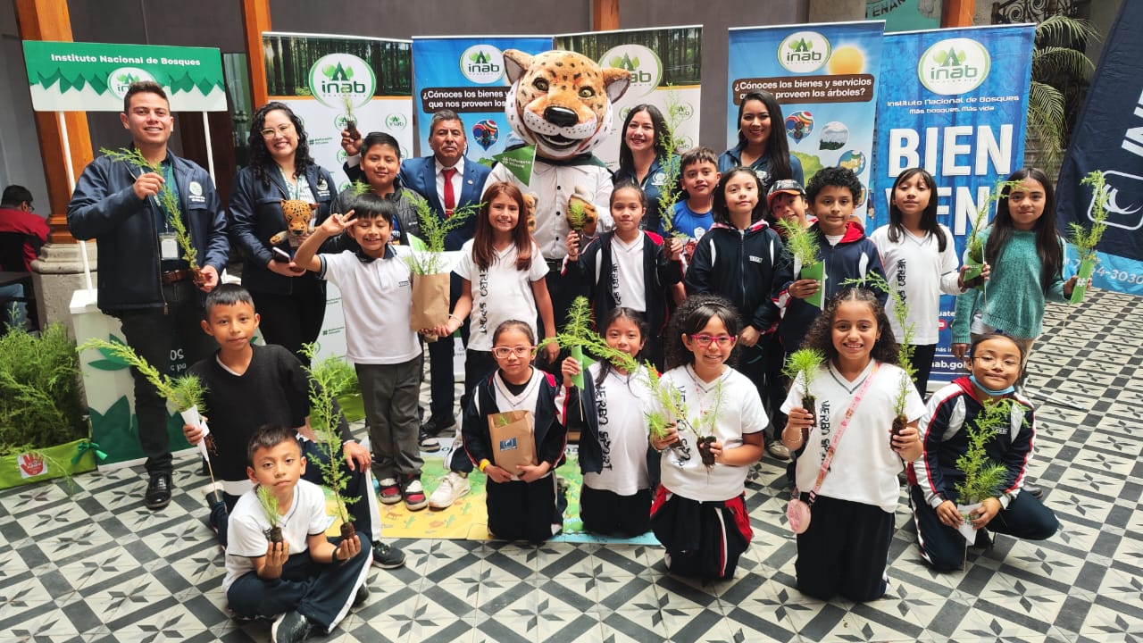 INAB impulsa la cultura forestal en el Día Mundial de la Educación Ambiental