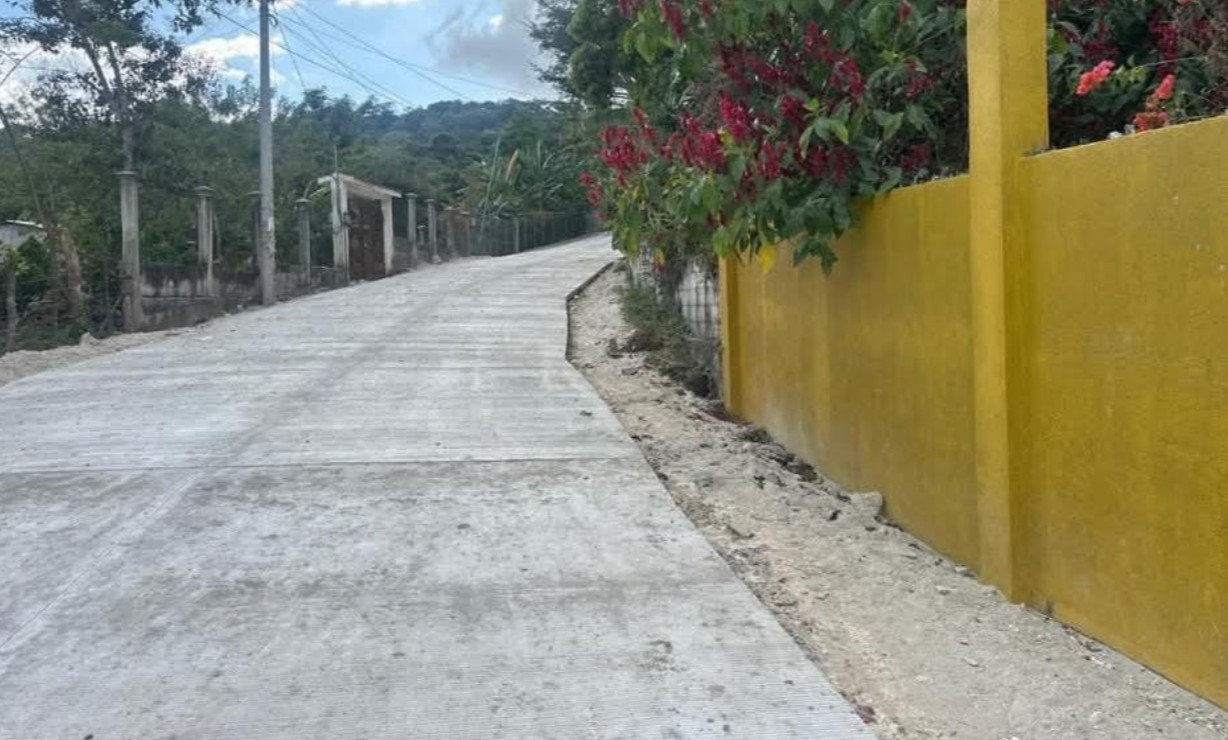 Trabajos de mejoramiento de la calle de ingreso a aldea Las Moritas, Jalpatagua