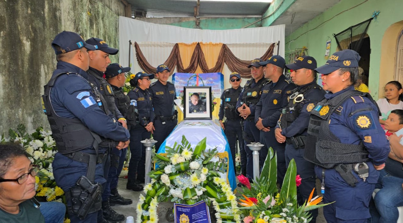 Retalhuleu: Despiden a agente de la PNC fallecido en cumplimiento del deber