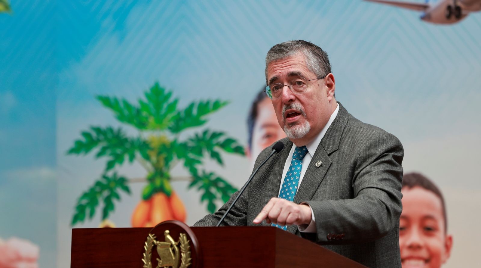 Presidente Arévalo: trabajamos para mantener un país tranquilo y en paz en favor de la población