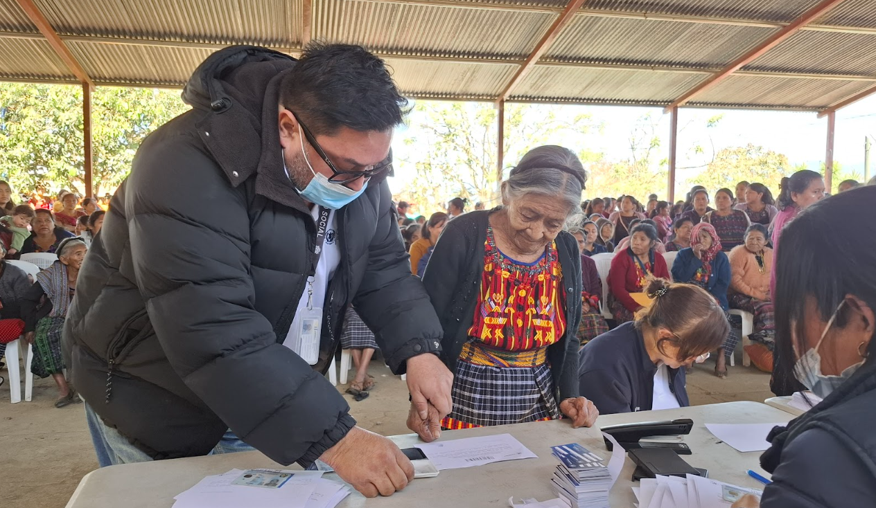Programa Bolsa Social incrementa la cuota de apoyo económico de 250 a 325 quetzales
