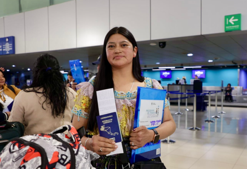 Mas de 92 guatemaltecos migraron a España con contratos laborales gracias al Mintrab