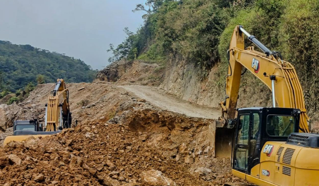 Avanza construcción de carretera que fortalecerá la conectividad en la Franja Transversal del Norte