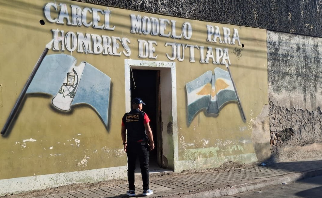 PNC desarrolla operativos en cárceles de todo país