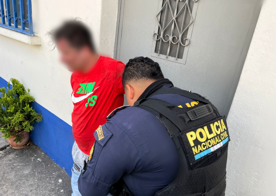 PNC captura a presunto pandillero tras ataque armado contra investigadores de la DEIC