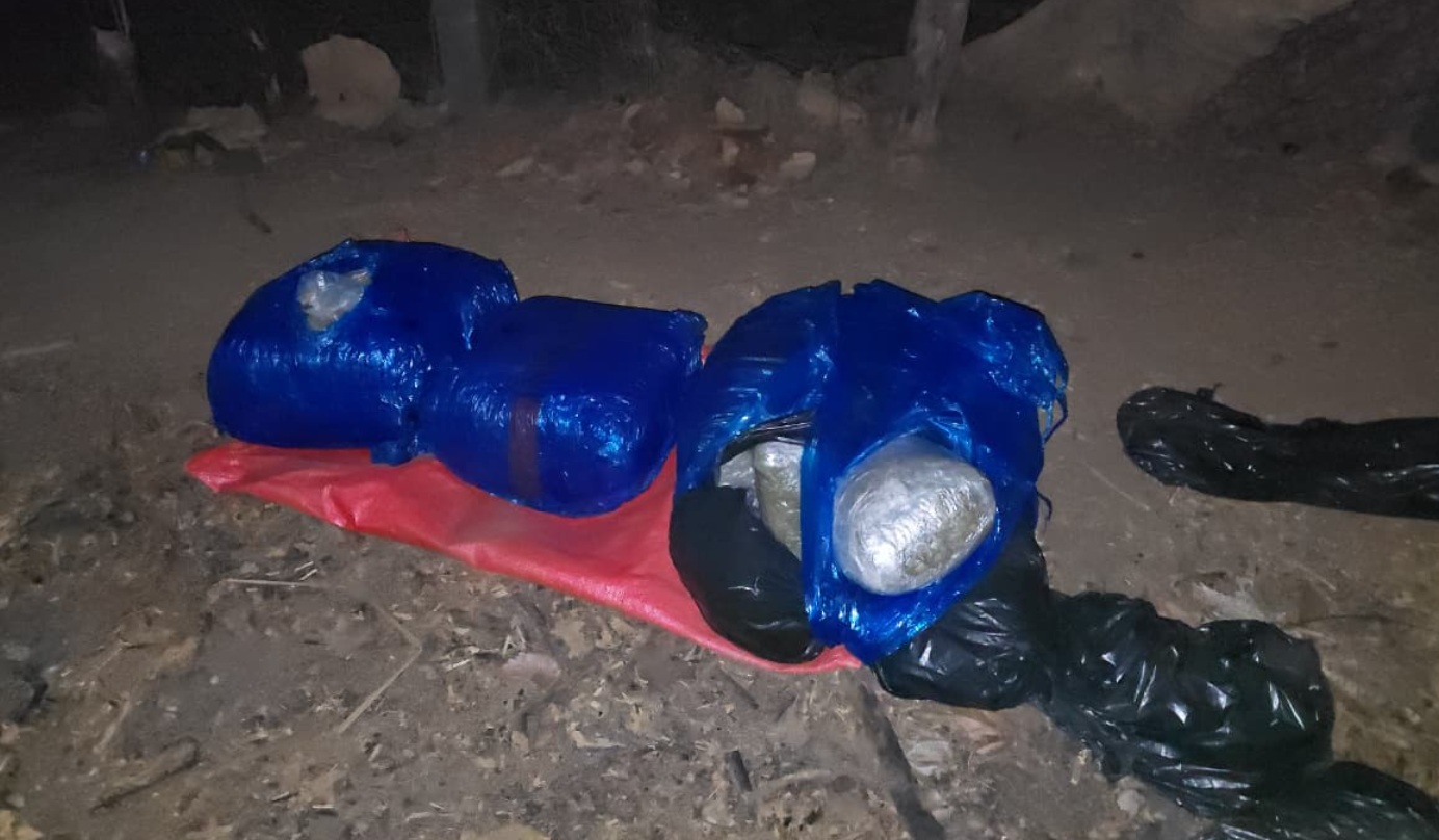 PNC localiza droga en alrededores de la cárcel Canadá en Escuintla