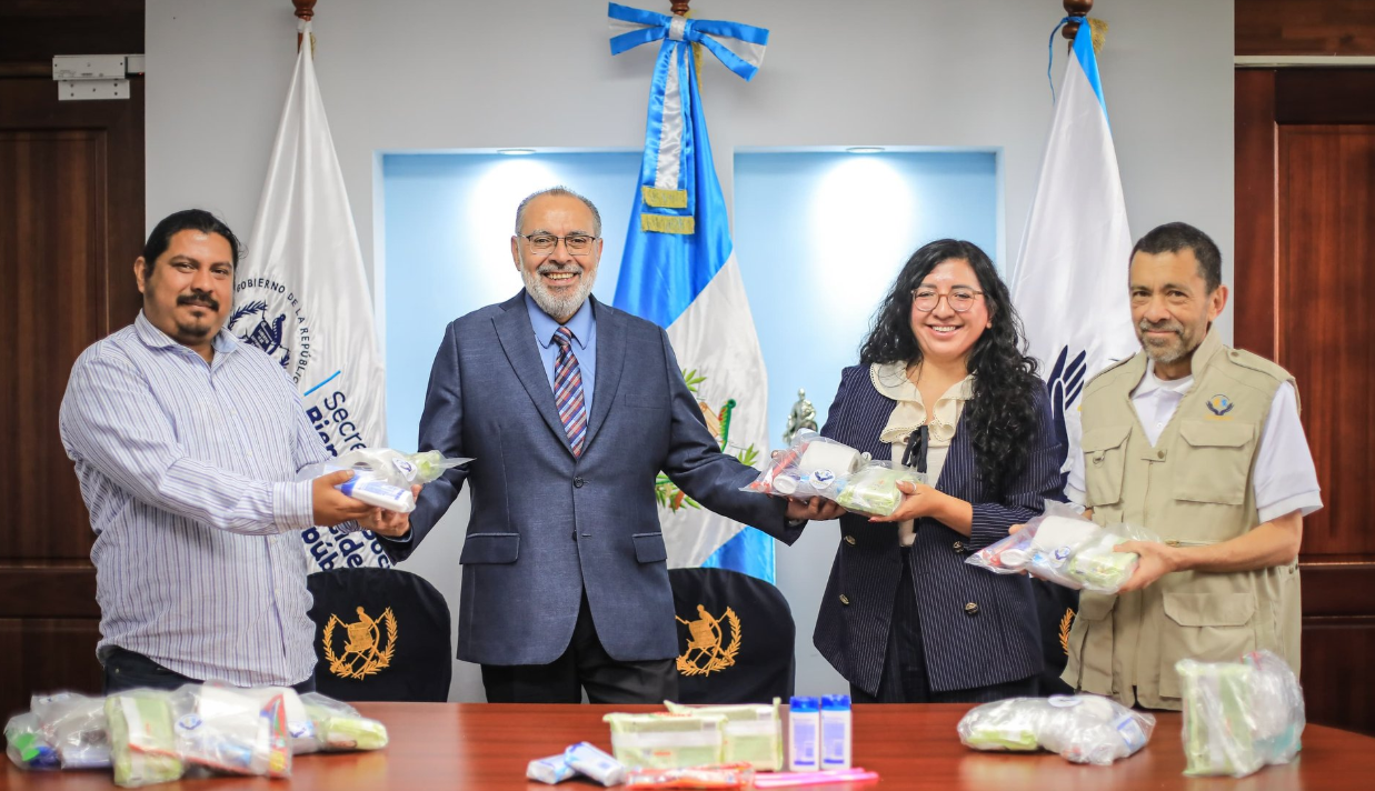 SBS recibe donación de 600 kits de higiene personal para la atención de la niñez y adolescencia