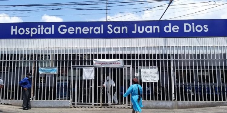 Hospital General San Juan de Dios fortalece atención pediátrica con donación de equipo médico