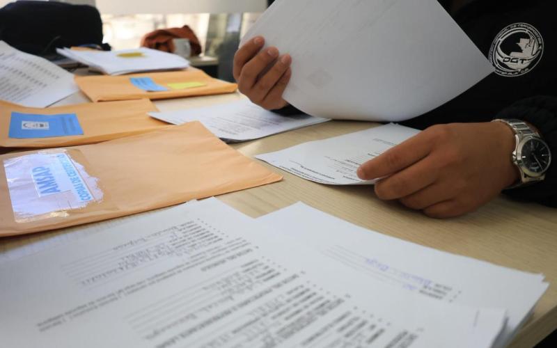 Autoridades entregan Certificado de Funcionalidad de Revisión Física y Mecánica a transportistas de Petén