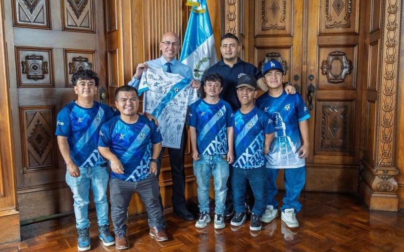 Selección guatemalteca se prepara con determinación rumbo a la Copa del Mundo de Talla Baja