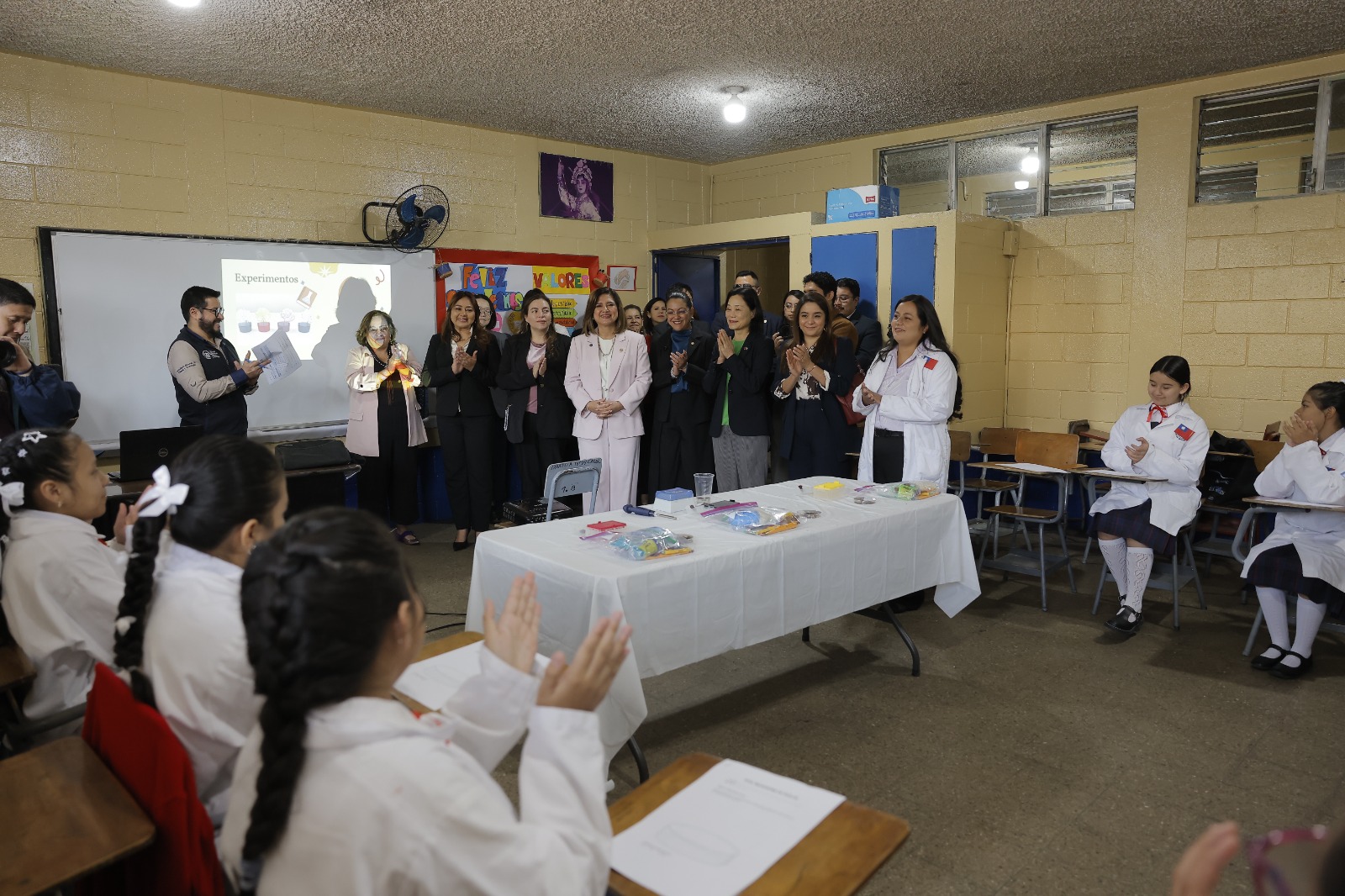 Vicepresidenta durante la inauguración de cuatro clubes de ciencias: “Les están tendiendo la mano a más niñas para que puedan ser luz en el camino”