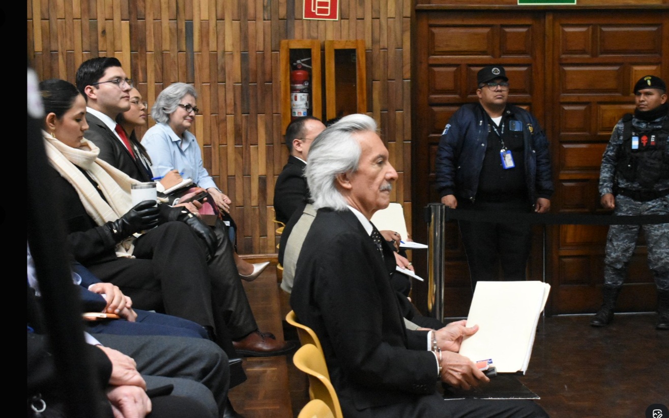 José Rubén Zamora continuará en prisión tras petición de medida sustitutiva