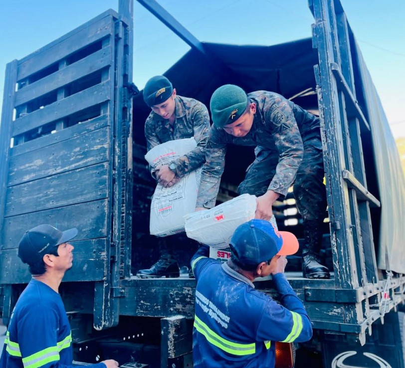 Entregan apoyo a familias afectadas por sismos en Zapotitlán, Jutiapa