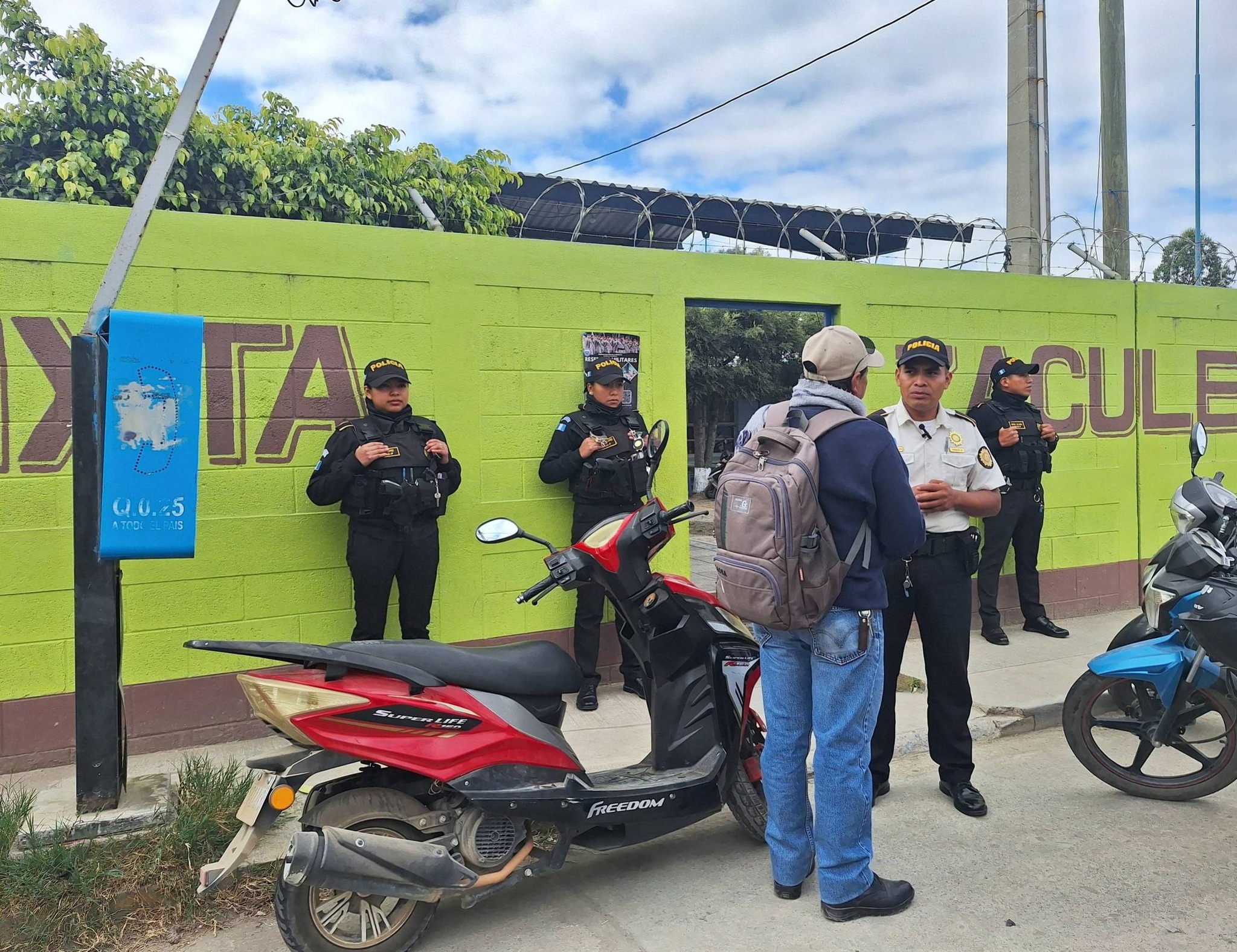 PNC refuerza seguridad en centros educativos de Huehuetenango