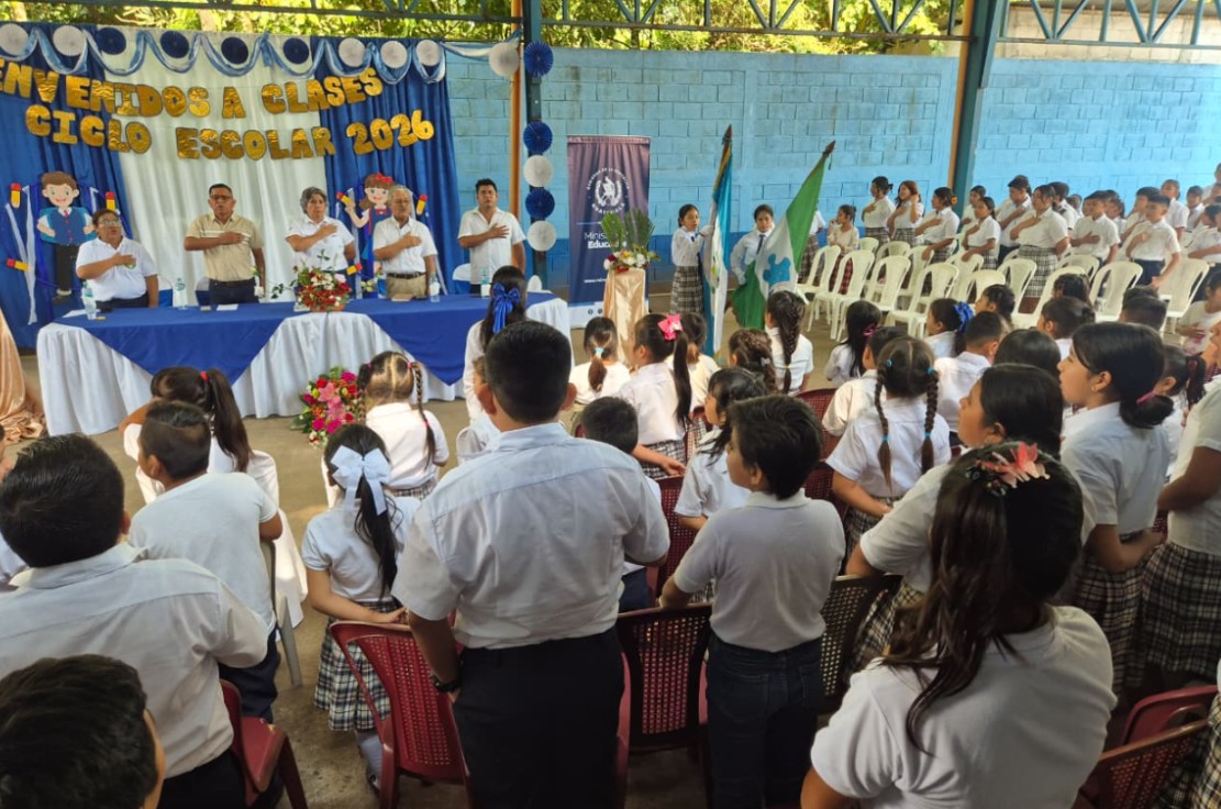 Inicia el ciclo escolar 2026 en Retalhuleu con más de 80 mil estudiantes en las aulas