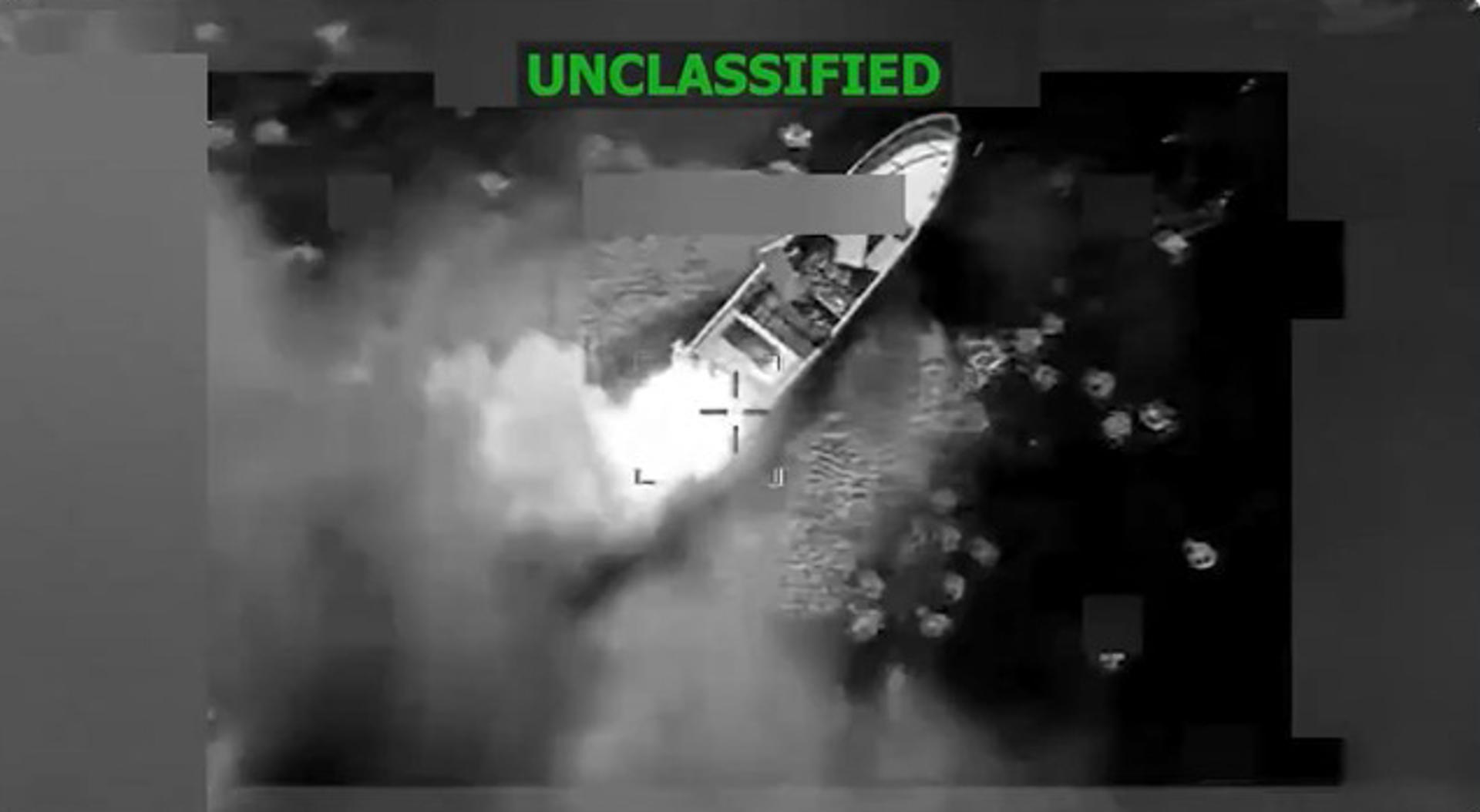 Estados Unidos ataca una lancha en el Pacífico y deja dos muertos y un sobreviviente