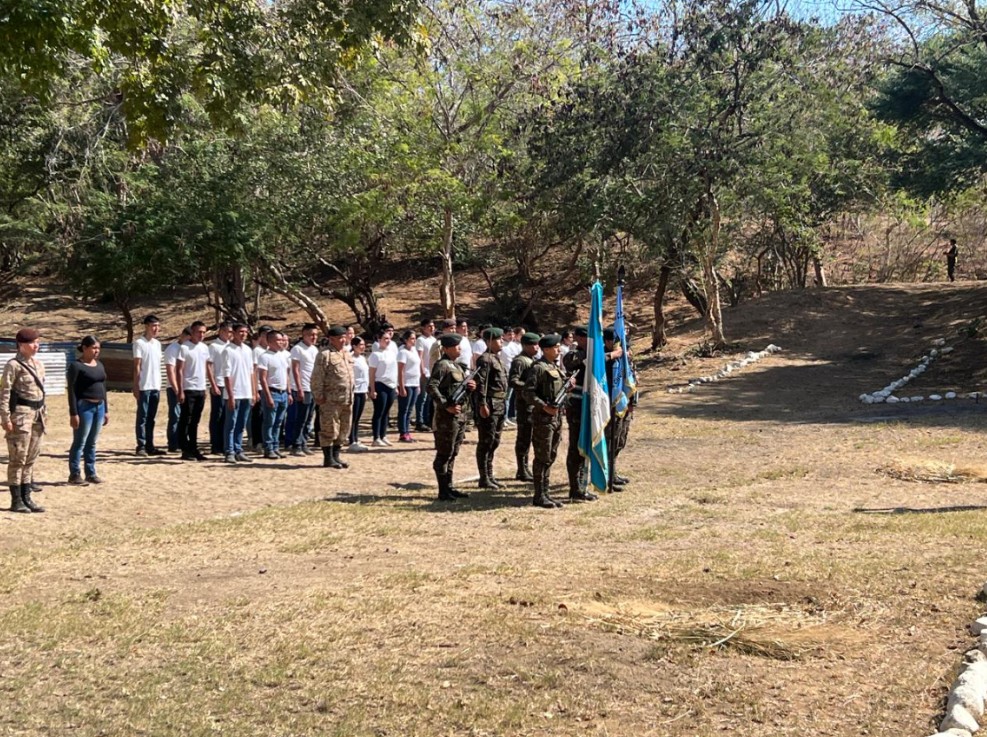 Inauguran formación de jóvenes en el Servicio Cívico Militar en Zacapa