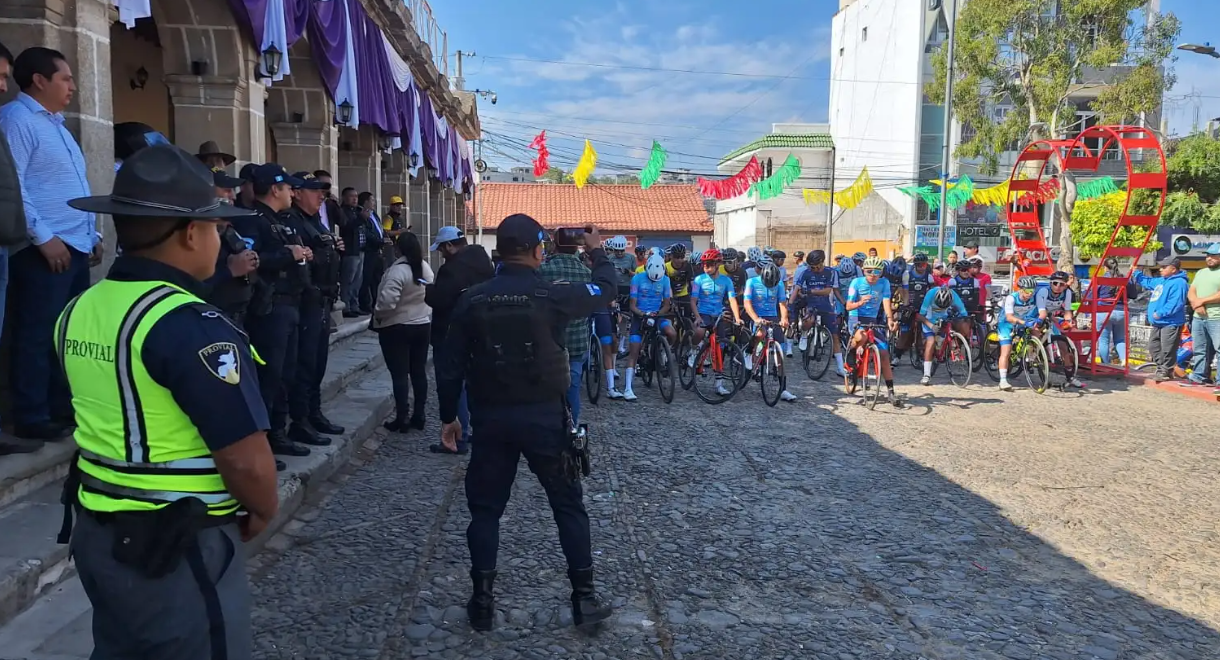 Provial brinda seguridad a ciclistas y público en la 15 edición de la Vuelta al Altiplano de San Marcos 2026