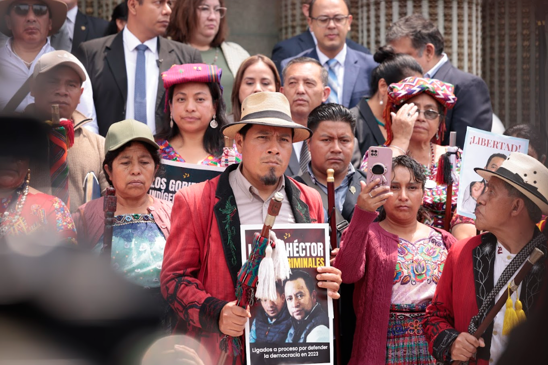 48 Cantones exige justicia por Luis Pacheco y Héctor Chaclán
