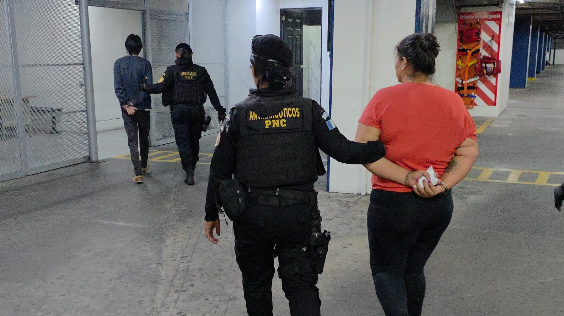PNC captura a seis presuntos distribuidores de droga en allanamientos