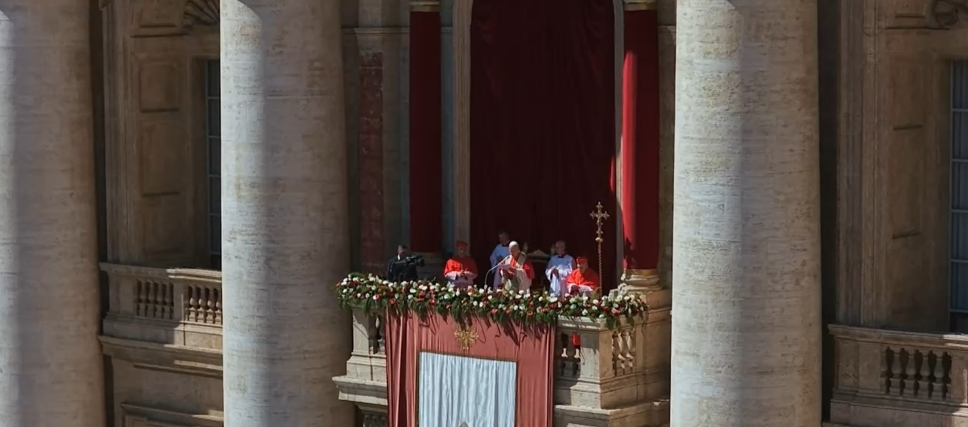 León XIV en su primer mensaje de Pascua: llamada a la paz sin concretar conflictos