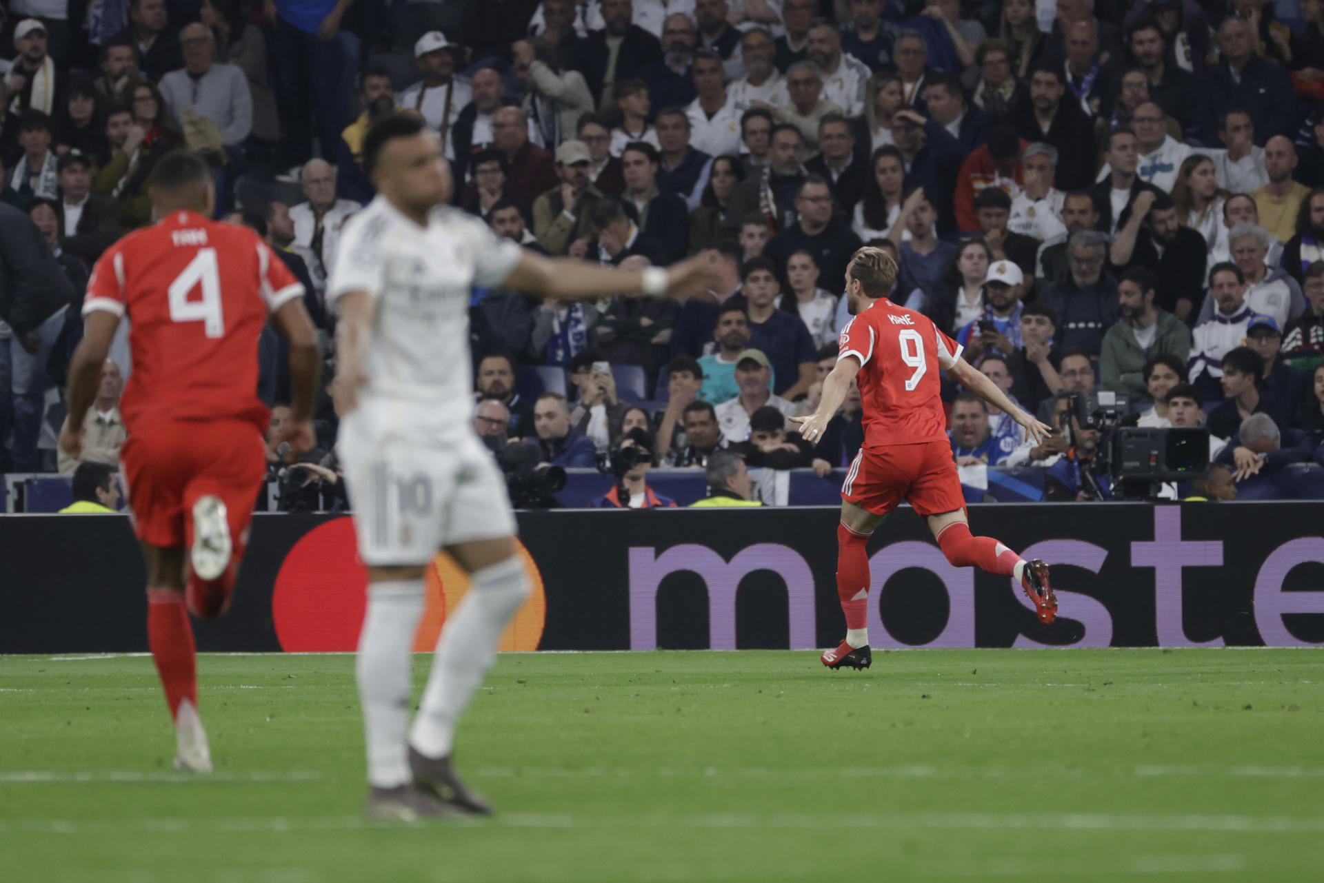 Bayern Múnich deja al borde del KO al Real Madrid en la Champions League