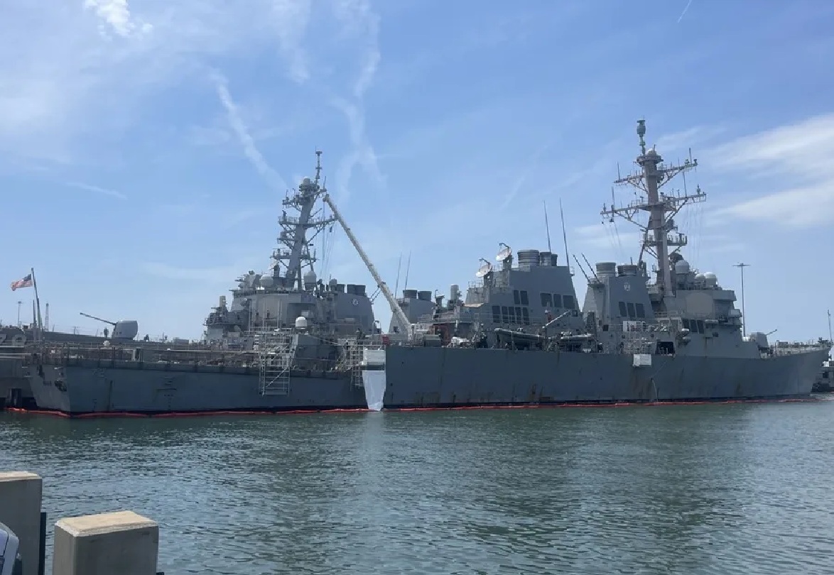 EE. UU. movilizará más de 100 aeronaves y buques para escoltar a barcos atrapados en Ormuz